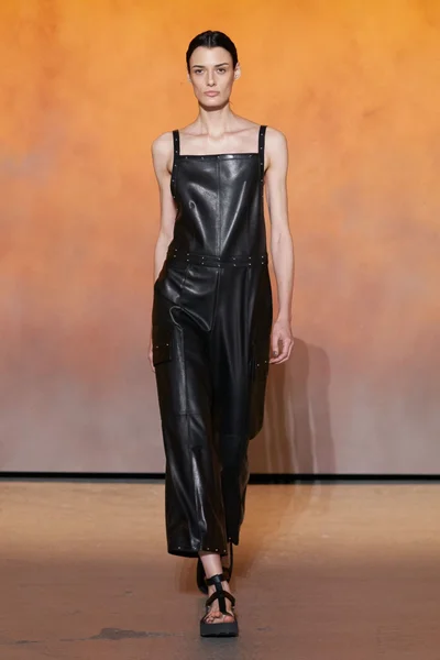 Look 7